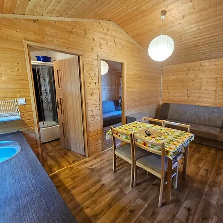 Sunset - Letniskowe W Rusinowie Lodge *